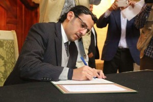 توقيع ميثاق الشرف الوطني بين عدد من الأحزاب والمكونات السياسية بالقصر الجمهوري