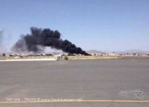 طيران العدوان السعودي يستهدف مطار صنعاء الدولي