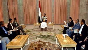 رئيس اللجنة الثورية العليا يستقبل قيادة وزارة التعليم العالي ورؤساء الجامعات اليمنية