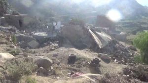 طيران العدوان يدمر منازل مواطنين في مديرية رازح بصعدة