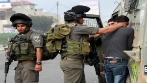 العدو الصهيوني يعتقل 20 فلسطينيا بينهم امرأة