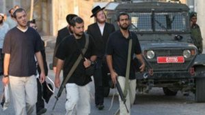إصابة 4 فلسطينيين في اعتداءات للمستوطنين جنوب نابلس