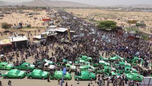 حشود غفيرة في مراسم تشييع شهداء مجزرة طلاب ضحيان في صعدة (34 صورة)