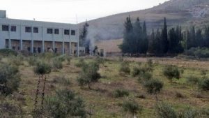 إصابة معلم فلسطيني خلال اقتحام العدو الصهيوني مدرسة في الخليل