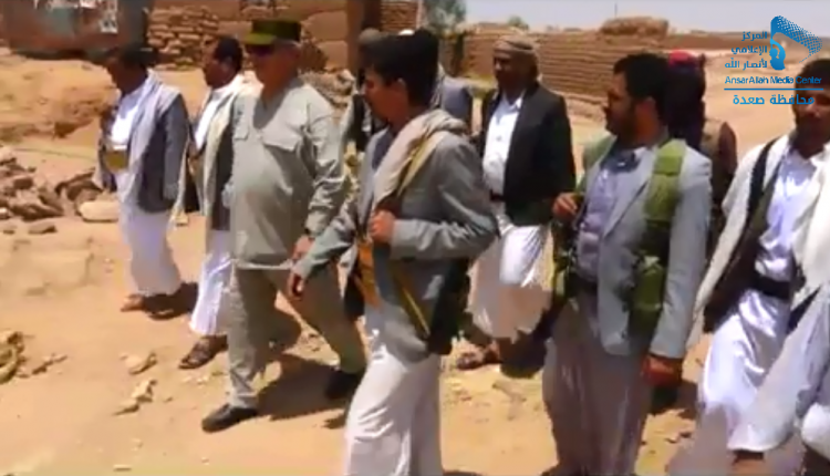 رئيس الوزراء يزور روضة شهداء مجزرة ضحيان ويضع إكليلا من الزهور على ضريح الشهيد المداني ‫(1)‬ ‫‬