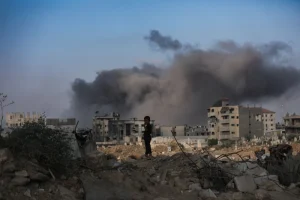 استشهاد 15 فلسطينياً بمجزرتين صهيونيتين في حيي النصر والزيتون بمدينة غزة